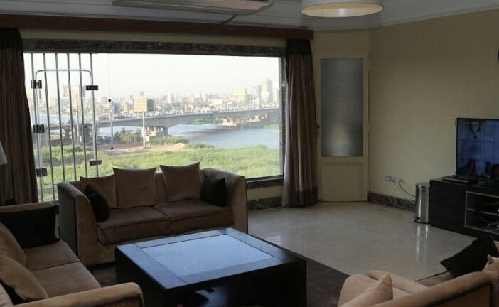 شقة علي كورنيش النيل